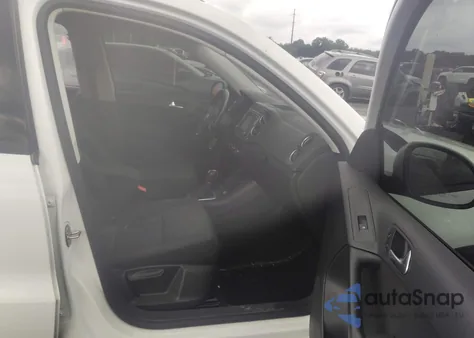 2018 Volkswagen Tiguan Limited 2.0T z USA, uszkodzony, nr VIN WVGAV7AX5JK004573